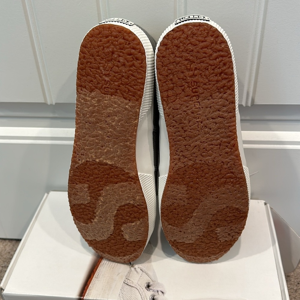 NWT Superga 2750 Canvas Sneakers! - Picture 7 of 12
